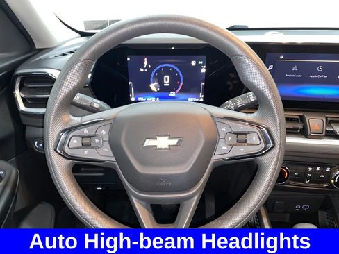 Used 2025 Chevrolet TrailBlazer LS w/ LS Convenience Package AWD/4WD image 13