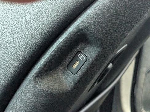 New 2026 Kia Sportage SX FWD image 17