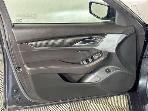 Used 2021 Cadillac CT5 V w/ Premium Package RWD image 10