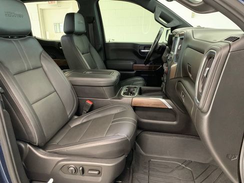 Used 2020 Chevrolet Silverado 1500 High Country w/ Technology Package AWD/4WD image 7
