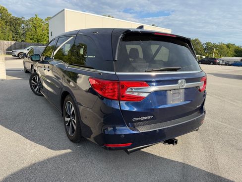 Used 2020 Honda Odyssey Elite image 3