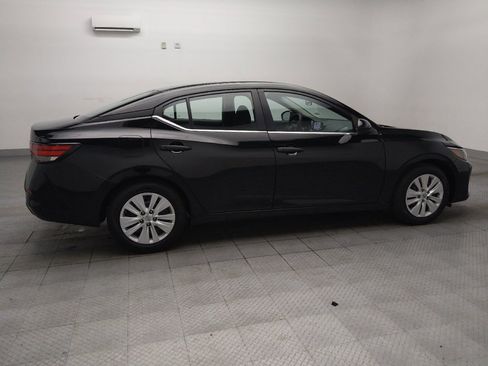 Used 2025 Nissan Sentra S FWD image 10