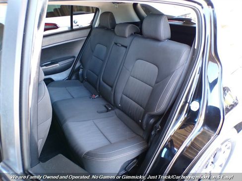Used 2020 Kia Sportage LX FWD image 16