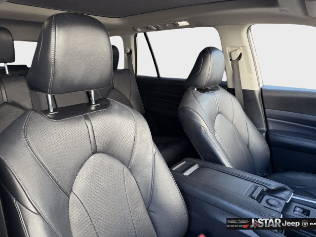 Used 2024 Toyota Grand Highlander FWD image 13