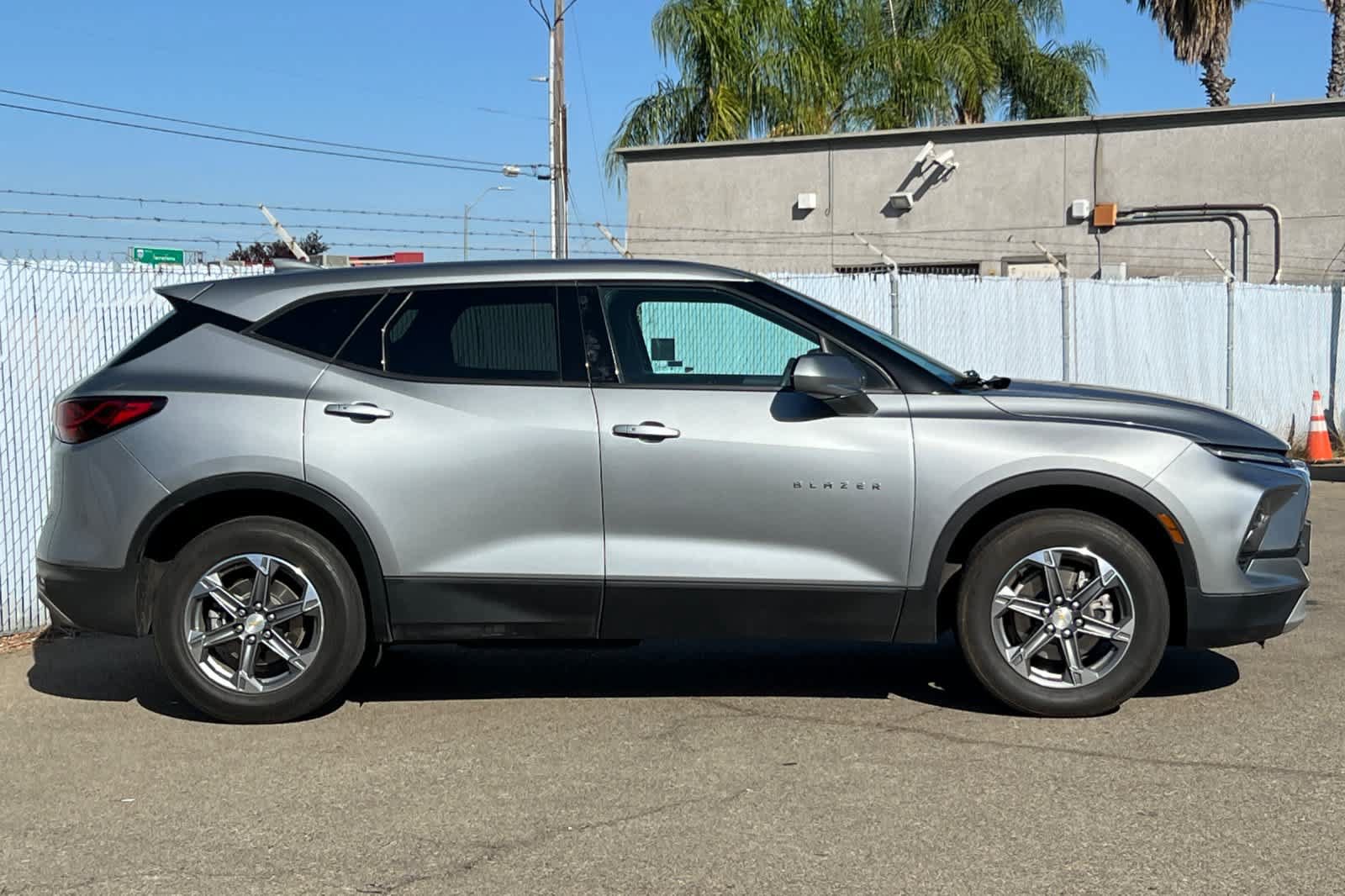 Used 2023 Chevrolet Blazer LT FWD image 6