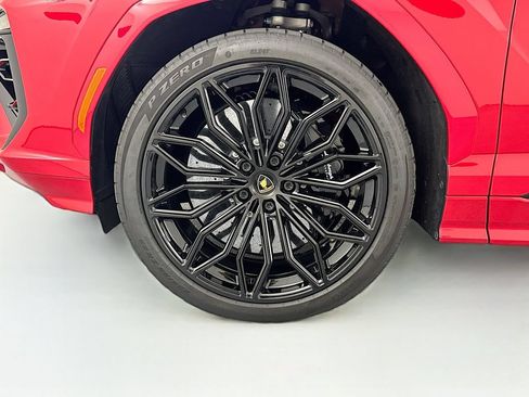 Used 2025 Lamborghini Urus S AWD/4WD image 34