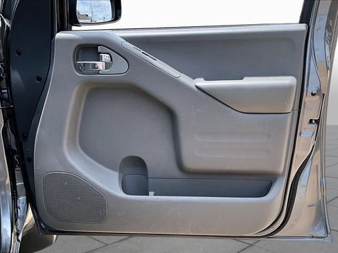 Used 2018 Nissan Frontier SV w/ Value Truck Package RWD image 24