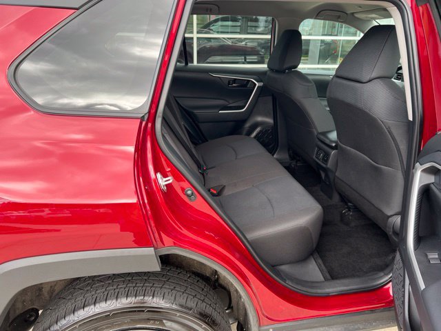 Used 2024 Toyota RAV4 LE AWD/4WD image 30