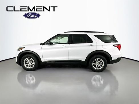 New 2026 Ford Explorer Active image 4