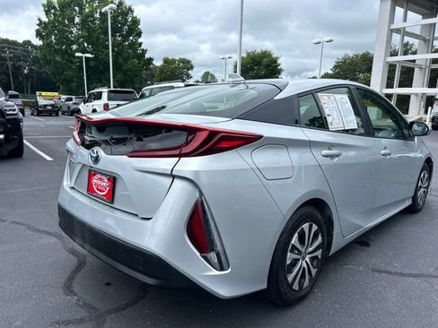 Used 2021 Toyota Prius Prime LE FWD image 7