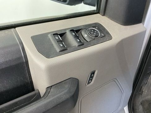 Used 2019 Ford F150 XL w/ Equipment Group 101A Mid AWD/4WD image 8