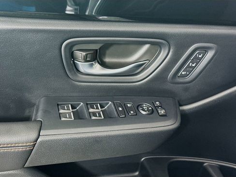 Certified 2025 Honda Pilot TrailSport image 17