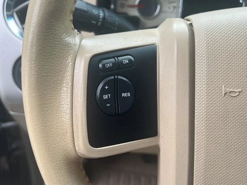 Used 2013 Ford Expedition XLT RWD image 20