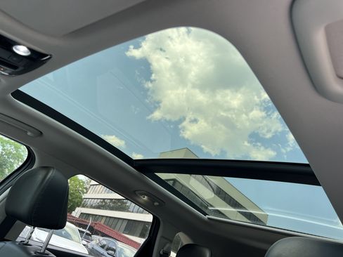 Used 2023 Kia Sorento SX image 32