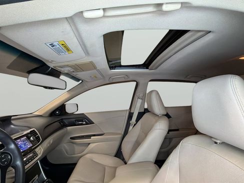 Used 2013 Honda Accord EX-L image 32