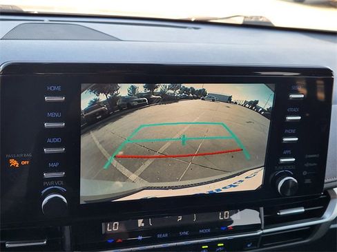 Used 2023 Toyota Sienna XLE Woodland Edition image 25