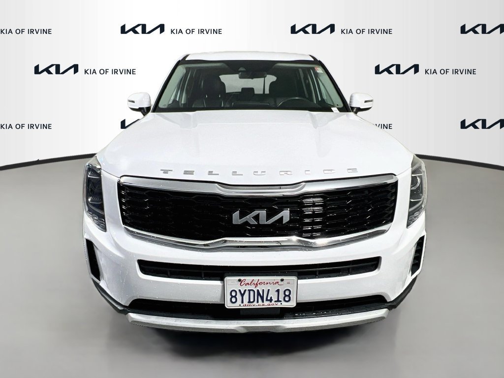 Certified 2022 Kia Telluride LX FWD image 2