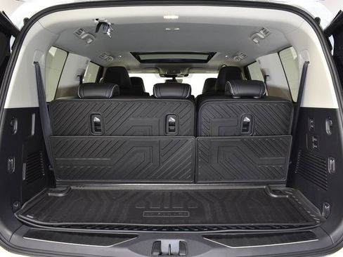 New 2026 INFINITI QX80 Luxe w/ Cargo Package image 30