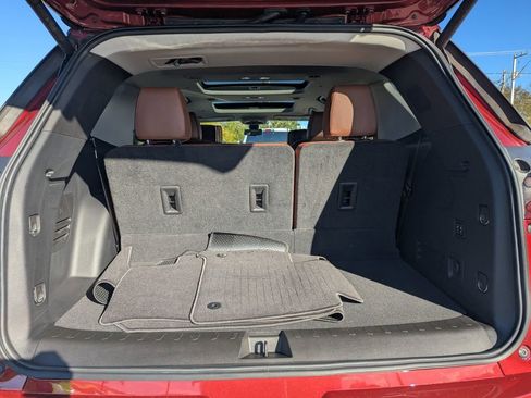 Used 2021 Chevrolet Traverse High Country image 16