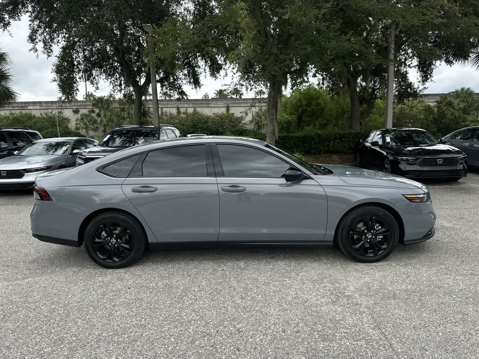 Used 2025 Honda Accord SE image 7