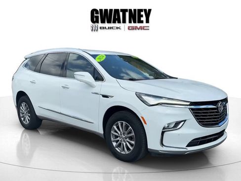 Used 2024 Buick Enclave Premium FWD image 3