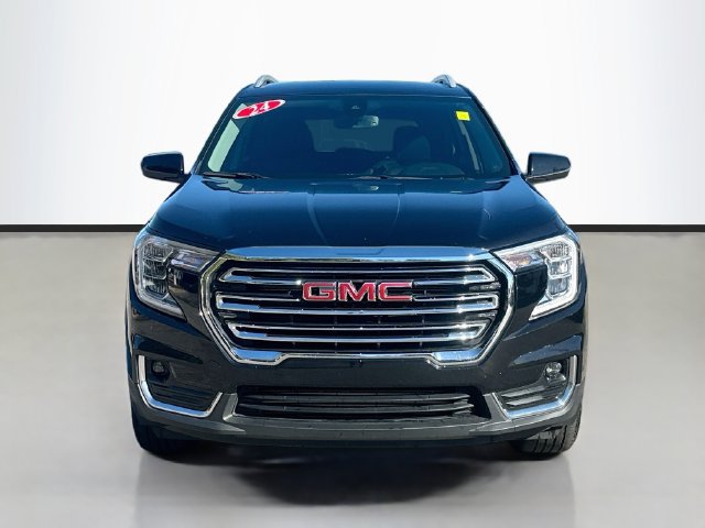 Used 2024 GMC Terrain SLT AWD/4WD image 3