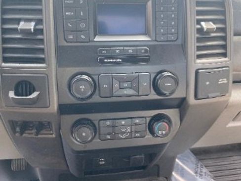 Used 2021 Ford F550 2WD Regular Cab Super Duty image 24