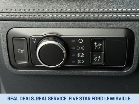 Used 2024 Ford Mustang GT Premium image 25