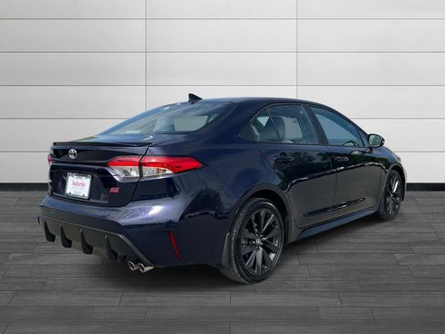 Used 2025 Toyota Corolla SE FWD image 3
