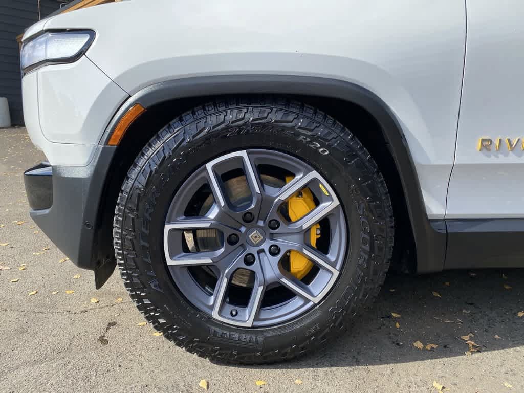 Used 2023 Rivian R1S Launch Edition Quad AWD/4WD image 11
