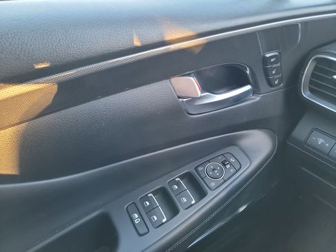 Certified 2023 Hyundai Santa Fe Limited image 11