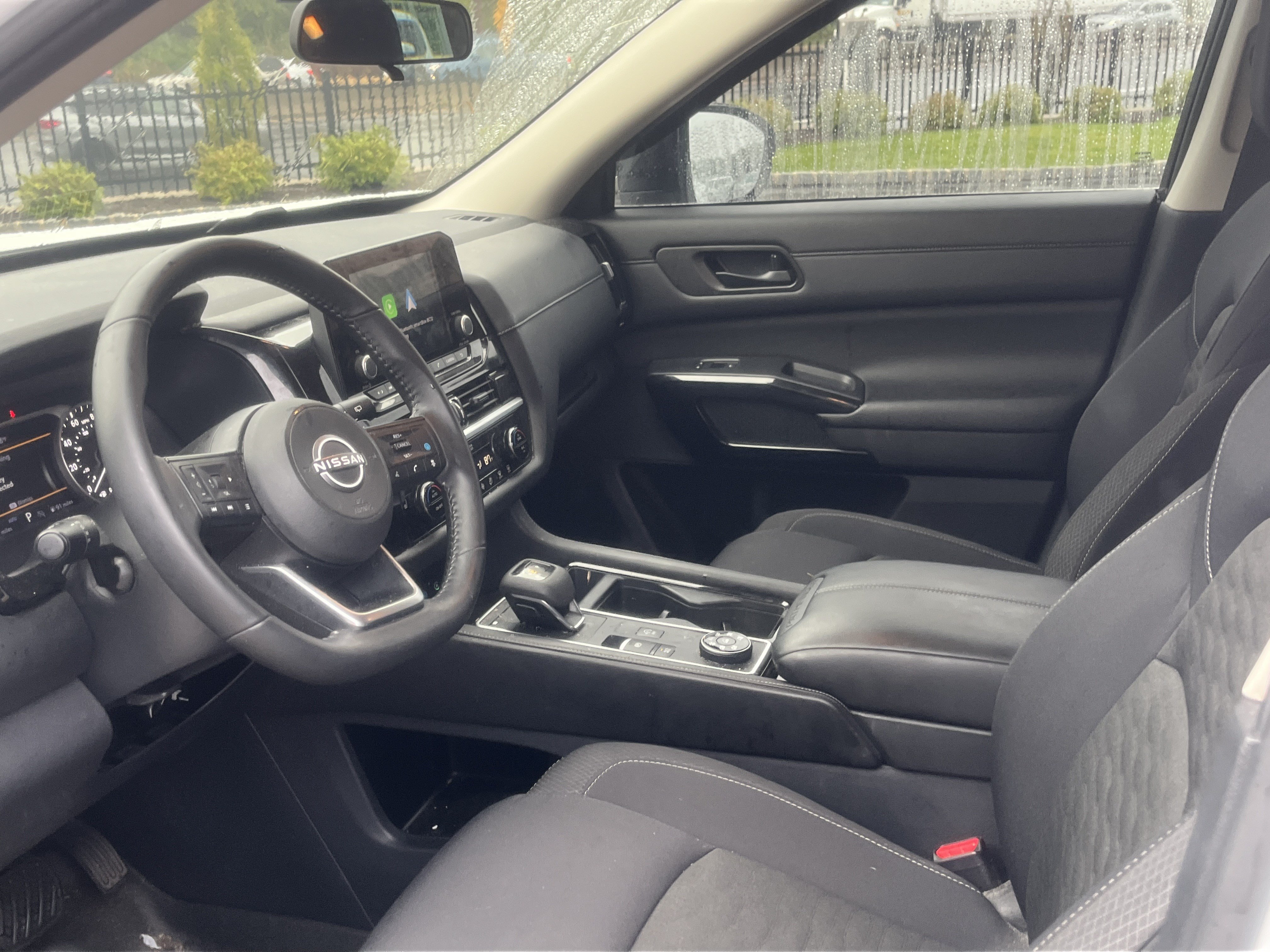 Used 2025 Nissan Pathfinder SV AWD/4WD image 5