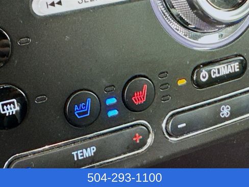 Used 2017 Ford Explorer Platinum image 20