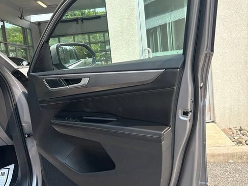 Used 2024 Volkswagen Atlas Cross Sport SE AWD/4WD image 21