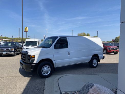 Used 2012 Ford E-250 and Econoline 250 w/ Commercial Cargo Van Pkg image 3
