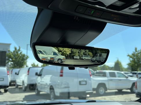 New 2026 Chevrolet Tahoe High Country AWD/4WD image 31