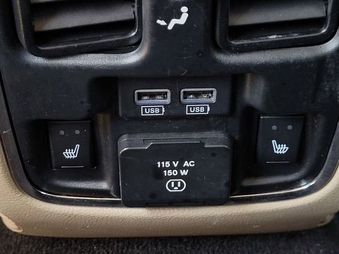 Used 2015 Jeep Grand Cherokee Limited w/ Trailer Tow Group IV image 33