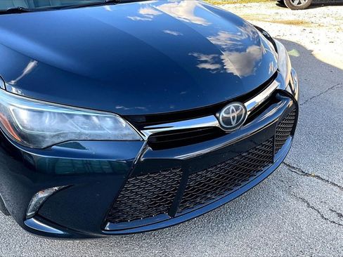 Used 2017 Toyota Camry XSE image 27