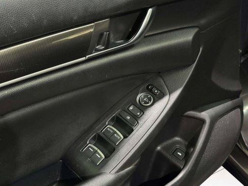 Used 2020 Honda Accord Sport image 24