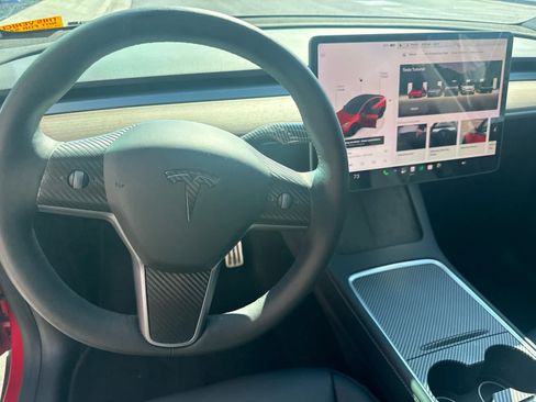 Used 2022 Tesla Model Y Performance AWD/4WD image 8