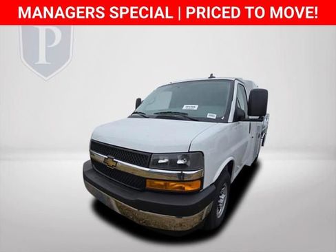 New 2025 Chevrolet Express 3500 w/ Power Convenience Package RWD image 13