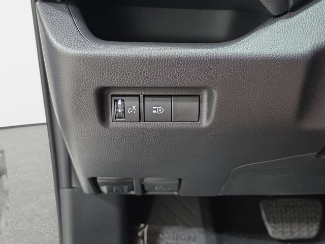 Certified 2025 Toyota RAV4 XLE AWD/4WD image 22