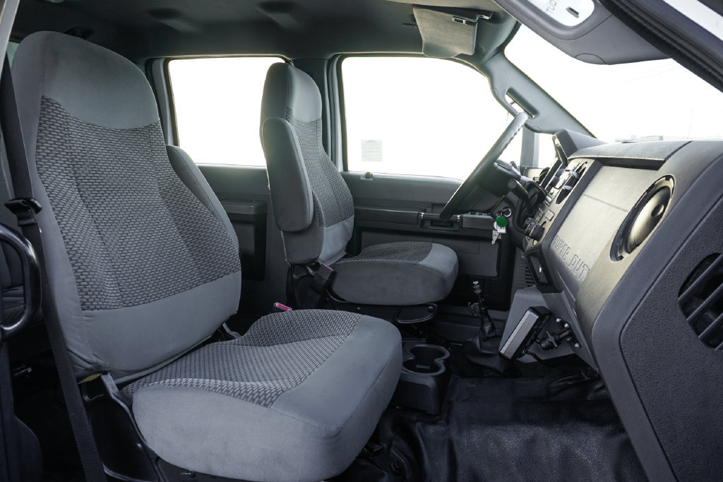 Used 2016 Ford F650 2WD Crew Cab Super Duty image 46