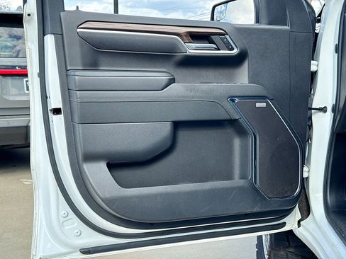 Used 2023 Chevrolet Silverado 1500 RST w/ Convenience Package II image 12