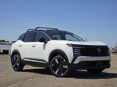 New 2025 Nissan Kicks SR