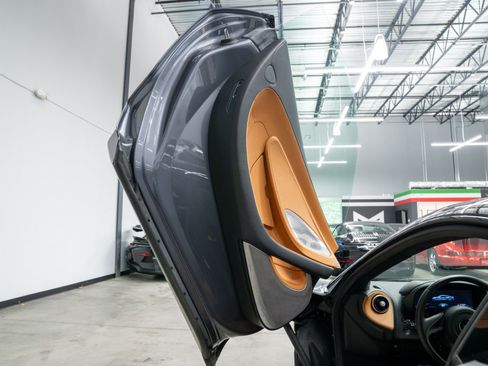 Used 2025 McLaren GTS RWD image 29
