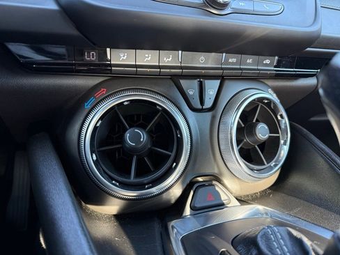 Used 2021 Chevrolet Camaro LT RWD image 17