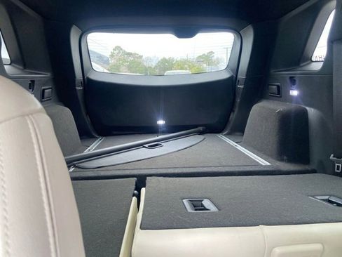 Certified 2022 Cadillac XT5 Sportv AWD/4WD image 19