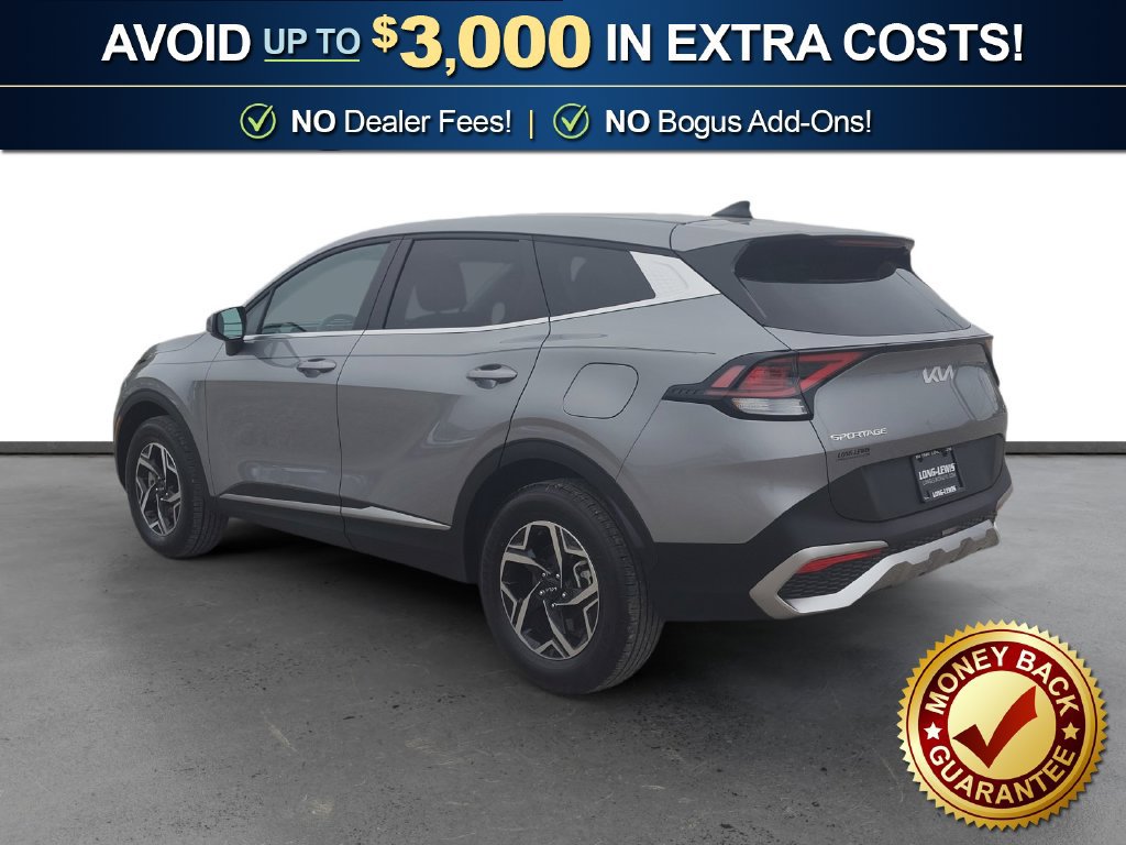 Used 2023 Kia Sportage LX AWD/4WD image 4