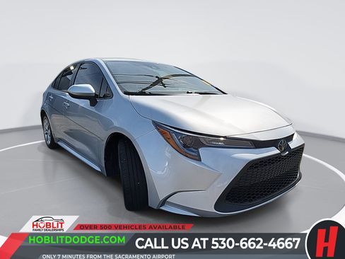 Used 2022 Toyota Corolla LE FWD image 1